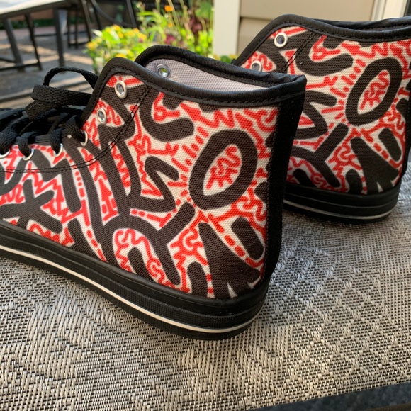 Vapor95 “In the Cut” Designer High Top Sneakers - Picture 3 of 6